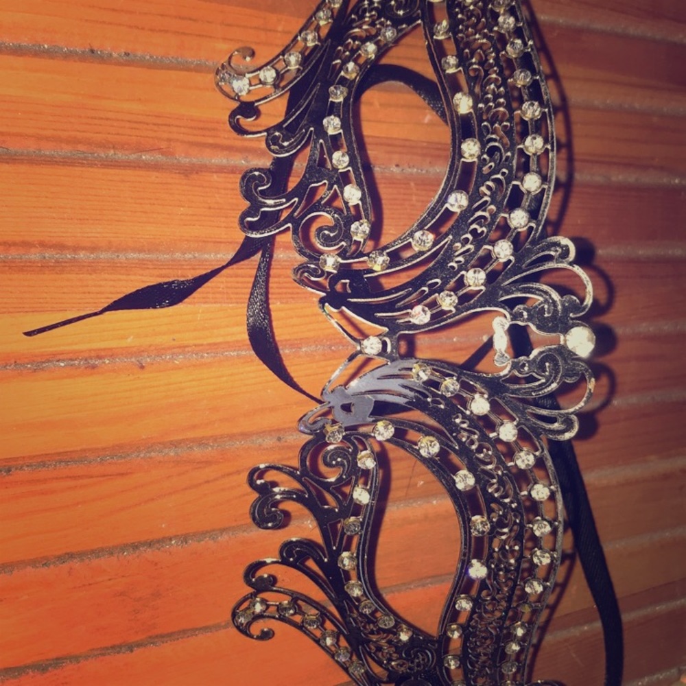 Masquerade mask!